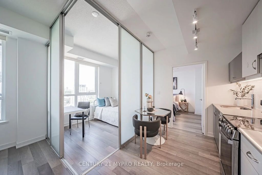 181 Huron Street 1604, Toronto C01