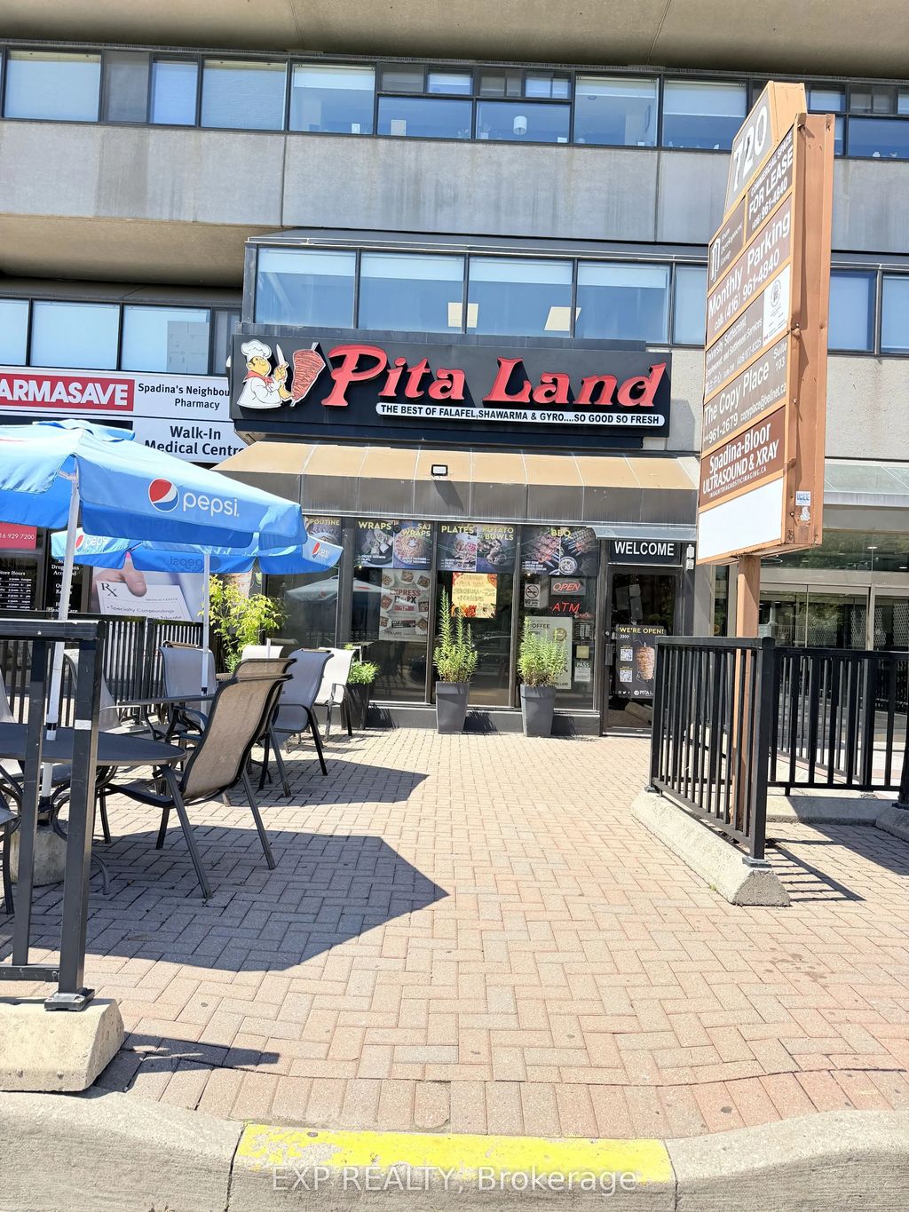 720 Spadina Avenue, Toronto C01