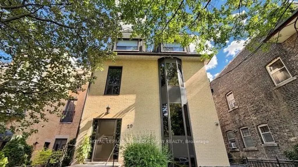 29 Winchester Street, Toronto C08
