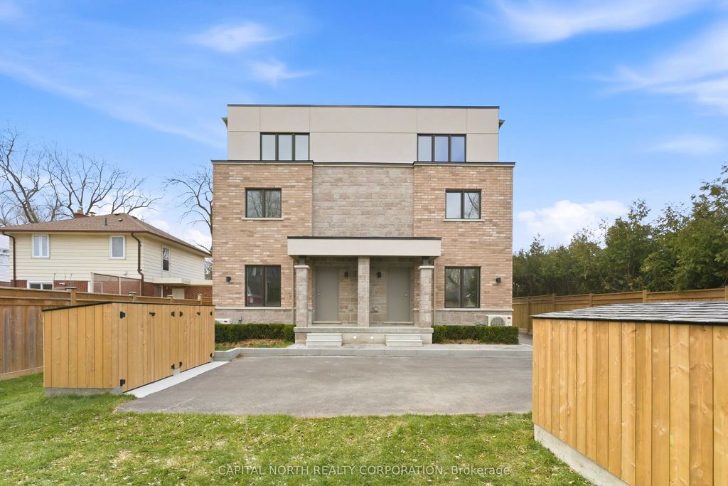 54 Touraine Avenue 3, Toronto C06