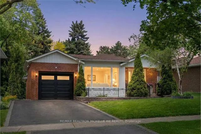 8 Meadowglade Crescent, Toronto C15