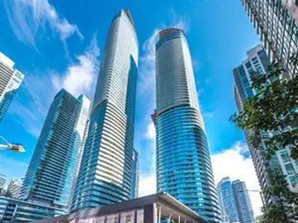 12 York Street 1104, Toronto C01