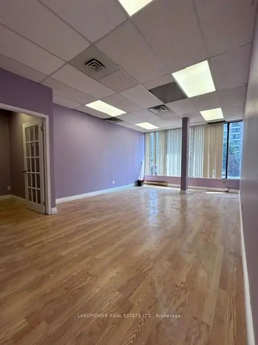 5635 Yonge Street 205, Toronto C14