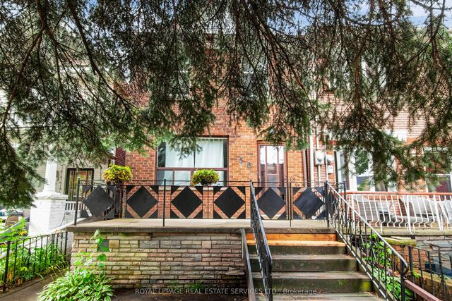 56 Arlington Avenue, Toronto C02