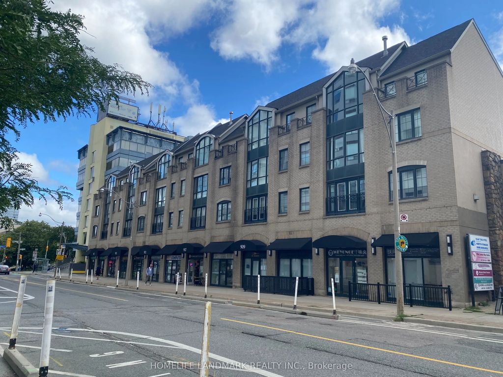 909 Yonge Street 27-28, Toronto C09
