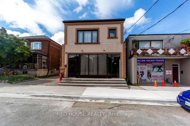 658 Vaughan Road, Toronto C03