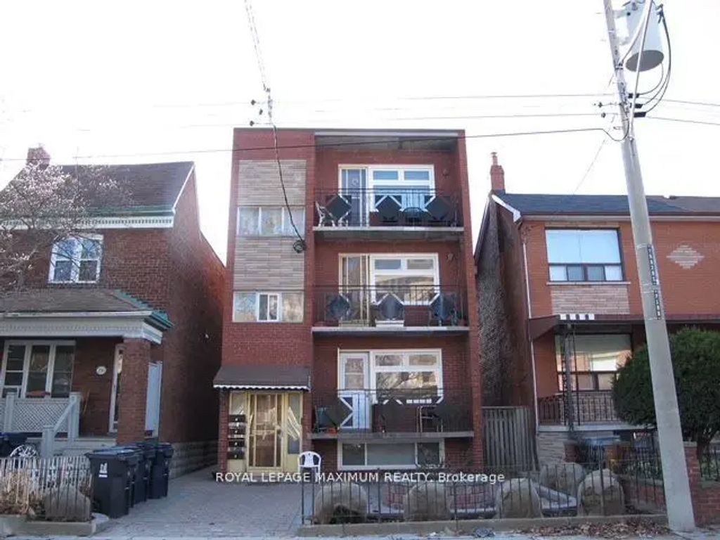 198 Markham Street 2, Toronto C01