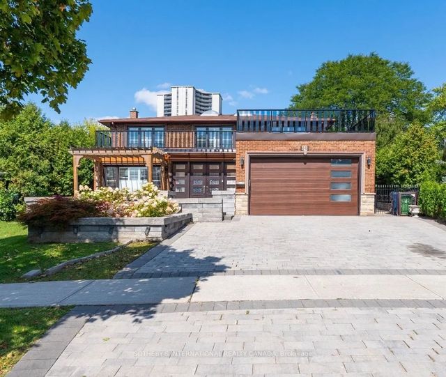 88 Olsen Drive, Toronto C13