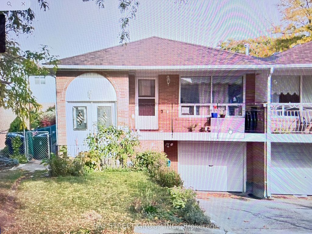 51 Ladner Drive, Toronto C15