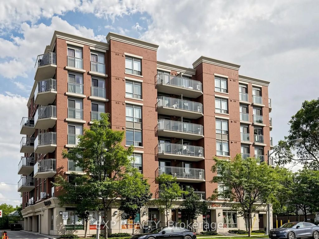 801 Sheppard Avenue W 302, Toronto C06