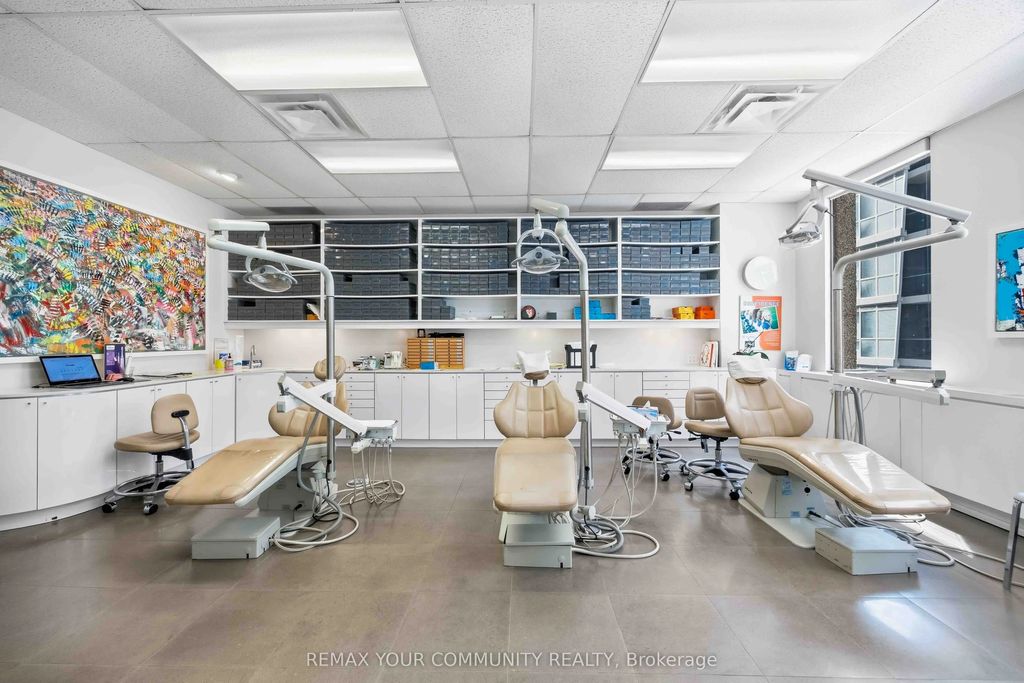 1240 Bay Street 706, Toronto C02