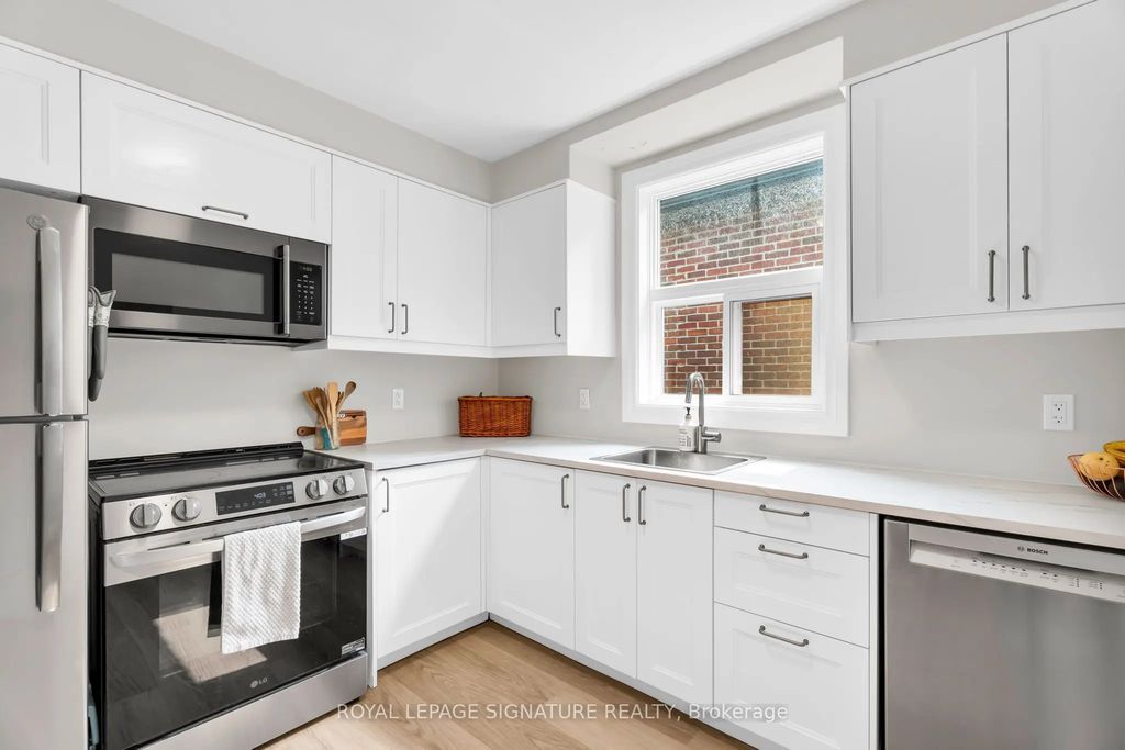 117 Hillsdale Avenue E 3, Toronto C10