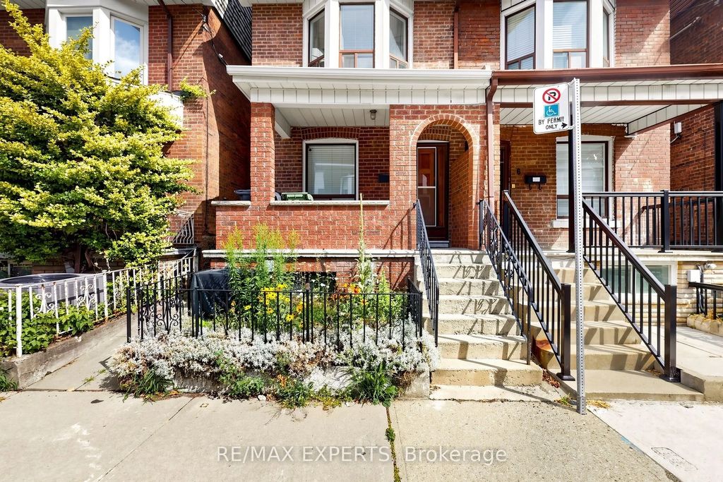 8 Parr Street, Toronto C01