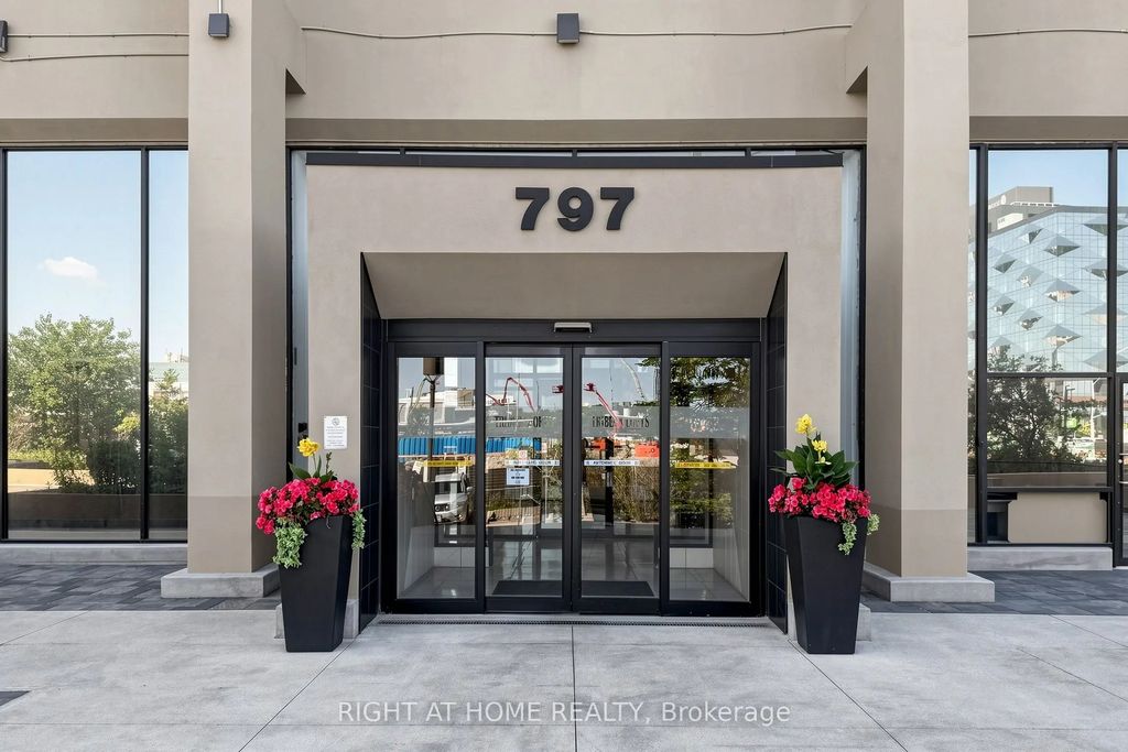 797 Don Mills Road 1104, Toronto C11