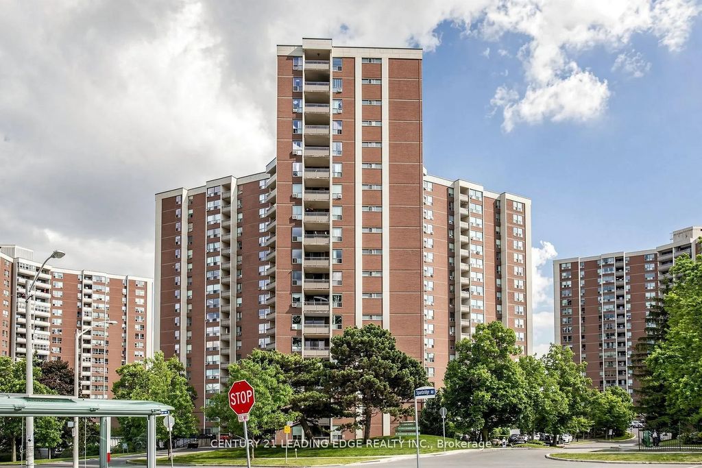5 Vicora Linkway N/a 304, Toronto C11