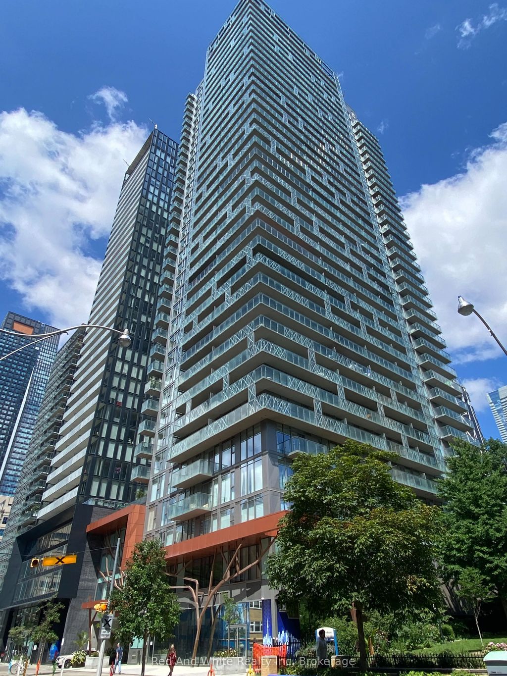 50 Wellesley Street E 3207, Toronto C08