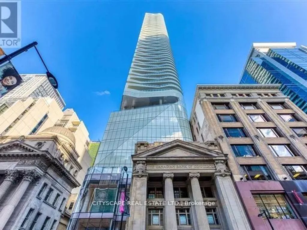 197 Yonge Street 4402, Toronto C08