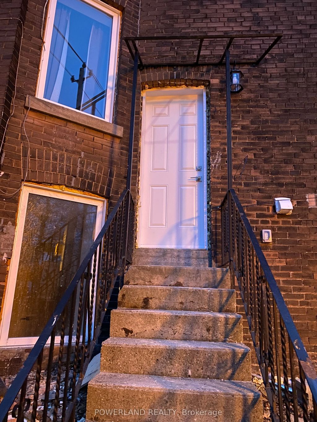 2 St Annes Road Bsmt, Toronto C01