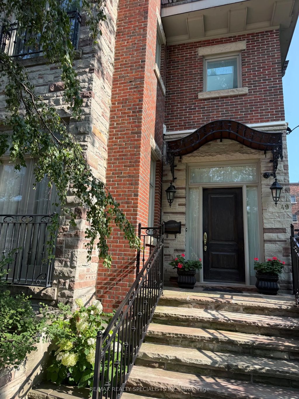 49 Montclair Avenue, Toronto C03