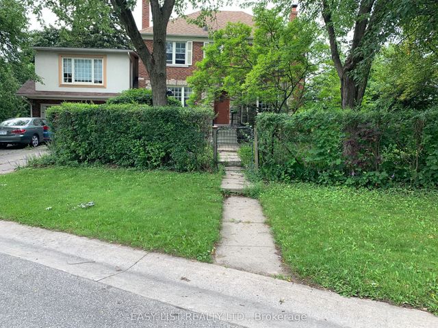 205 Ridley Boulevard, Toronto C04