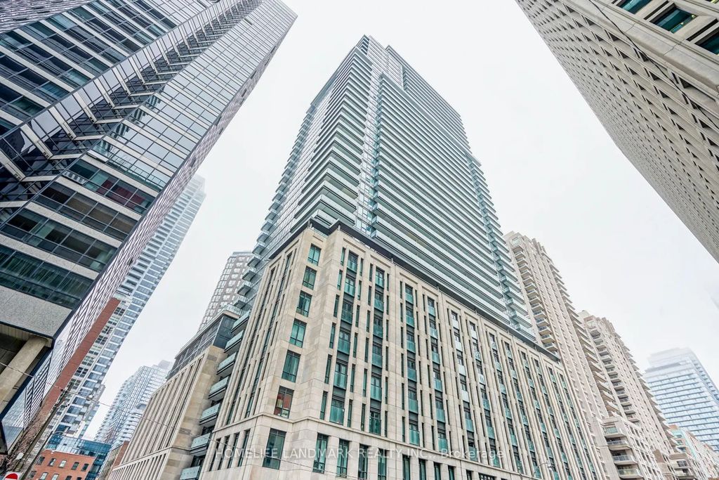 955 Bay Street 3806, Toronto C01