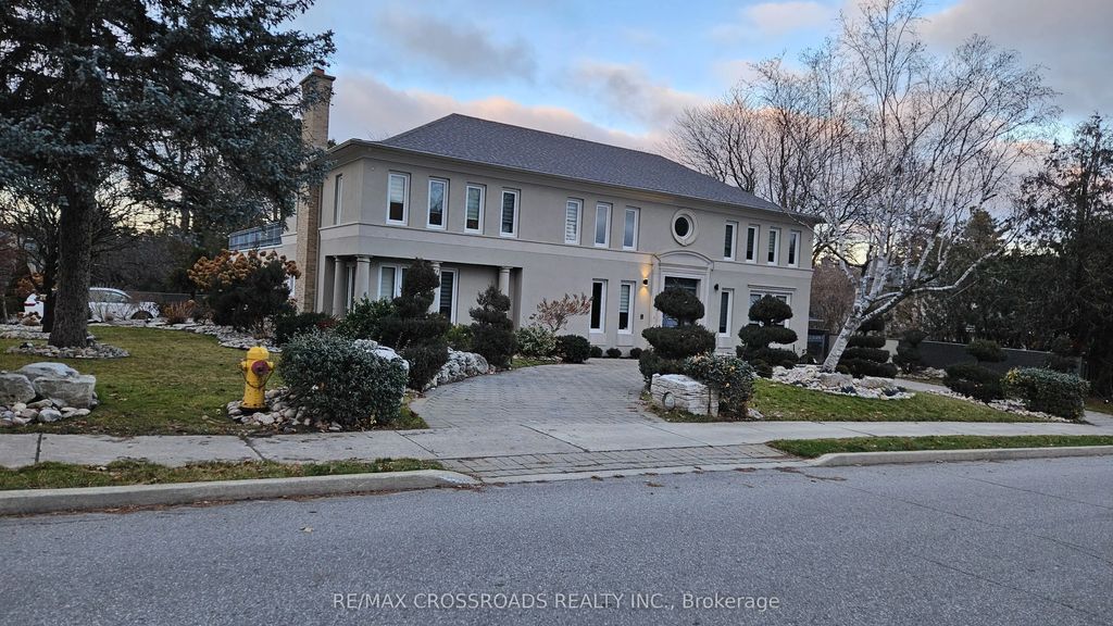 200 The Bridle Path, Toronto C12