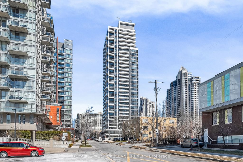 75 Canterbury Place 1215, Toronto C07