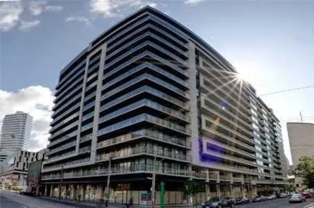 111 Elizabeth Street 1910, Toronto C01