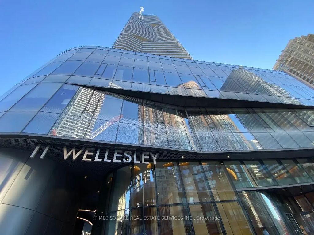 11 Wellesley Street W 1008, Toronto C01