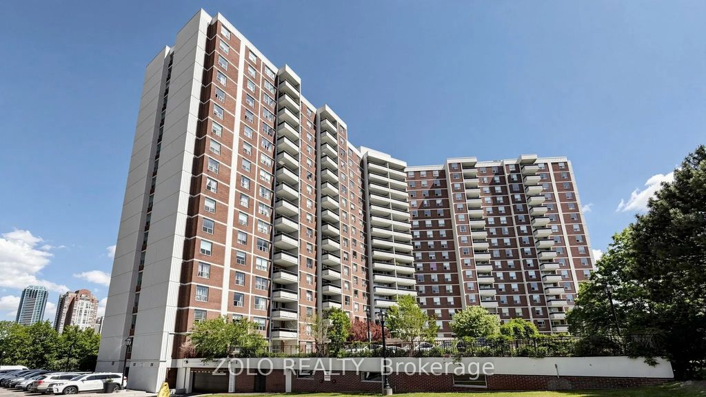 20 Edgecliff Golfway 915, Toronto C11