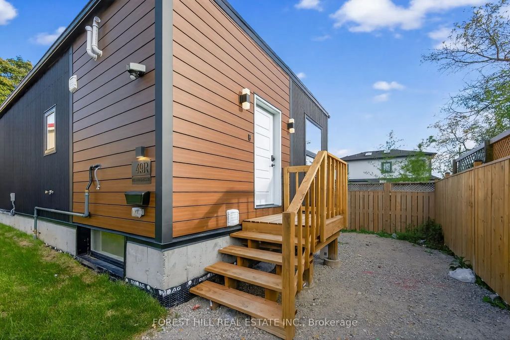 42 Chatfield Drive R - Garden, Toronto C13