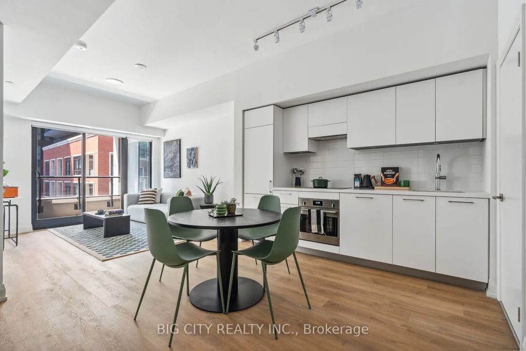 36 Brentcliffe Road 307, Toronto C11