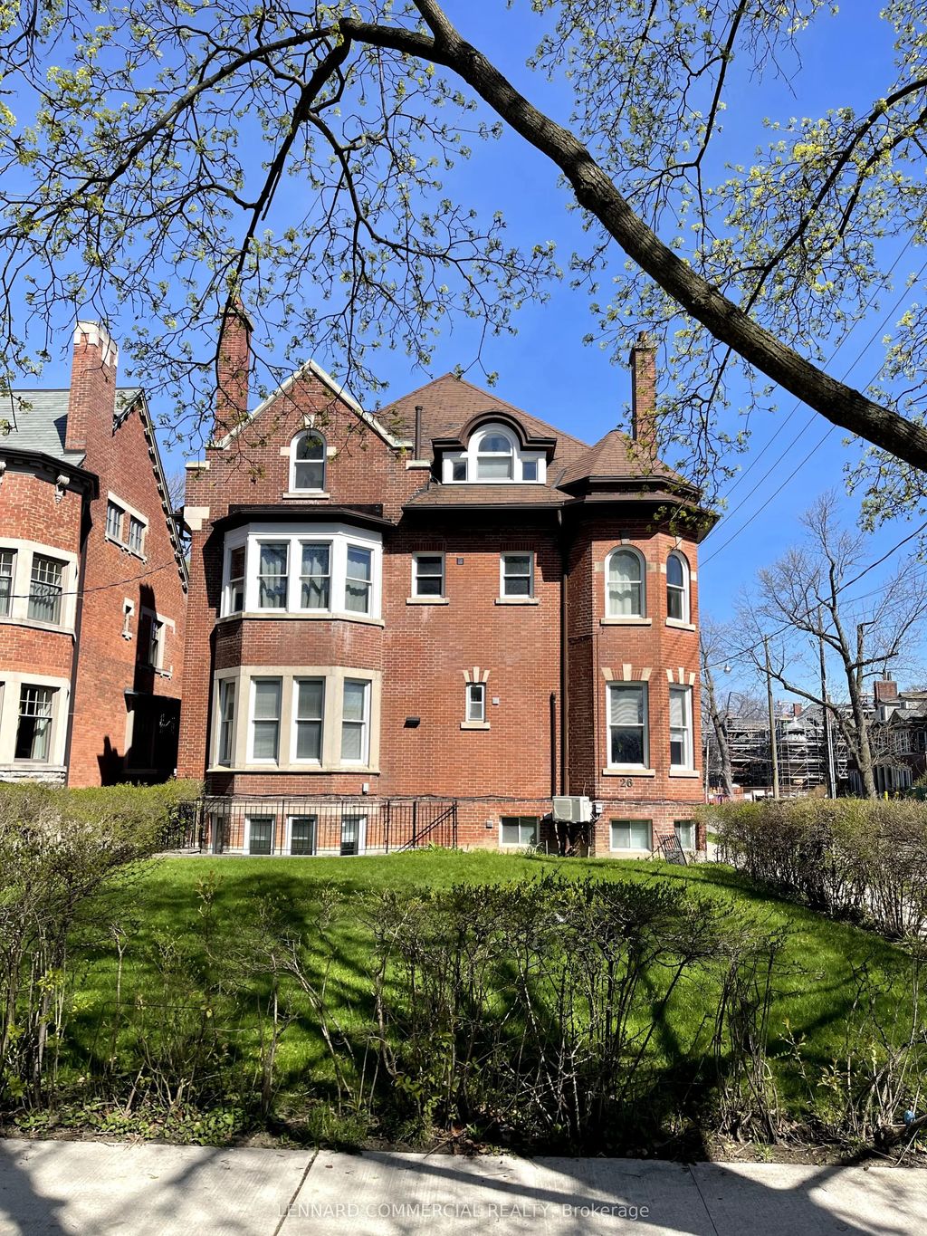 26 Elm Avenue 4, Toronto C09
