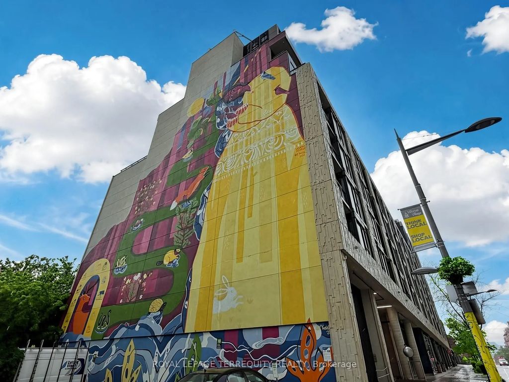 840 St Clair Avenue W 612, Toronto C03