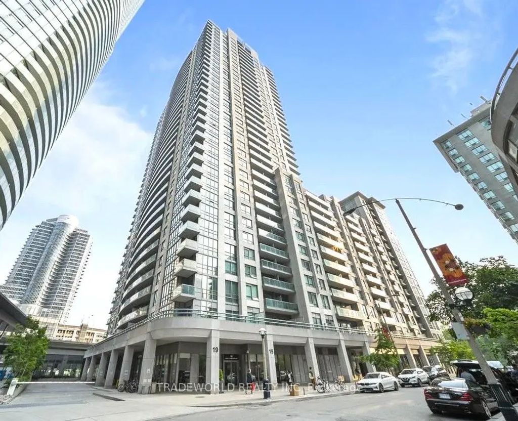 19 Grand Trunk Crescent 907, Toronto C01
