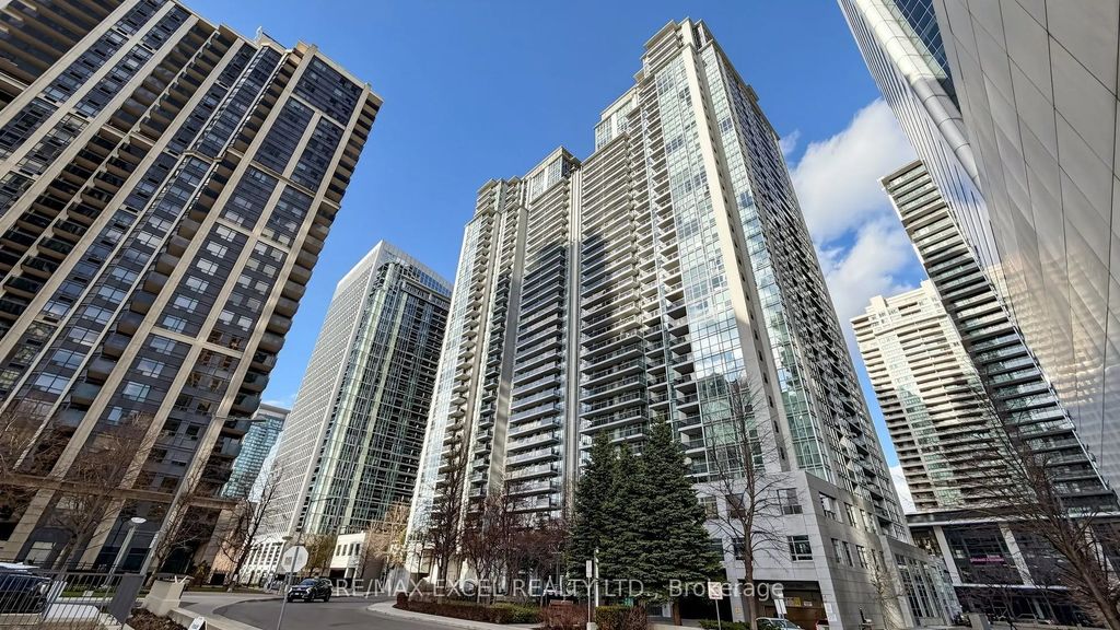 4978 Yonge Street 2009, Toronto C07