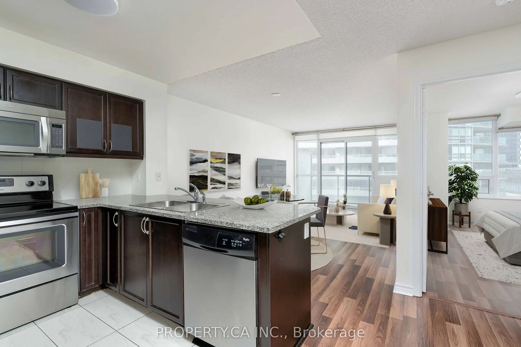 25 Lower Simcoe Street 803, Toronto C01