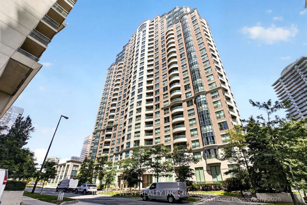 7 Lorraine Drive 706, Toronto C07