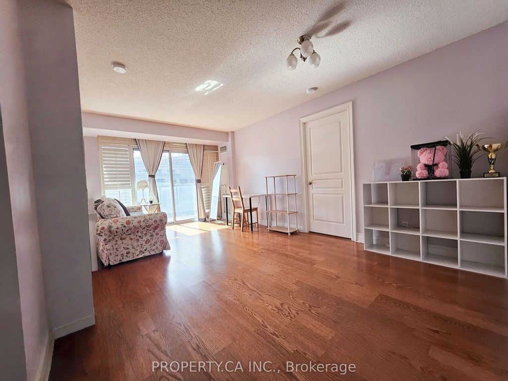 10 Northtown Way 708, Toronto C14