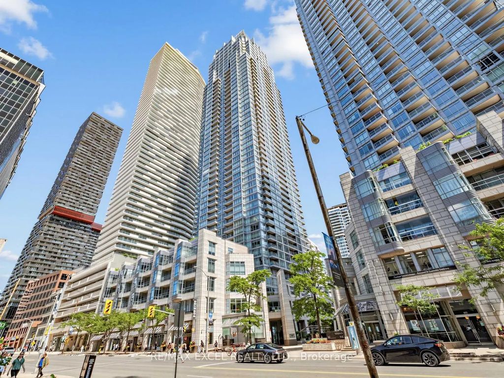 2191 Yonge Street 1805, Toronto C10