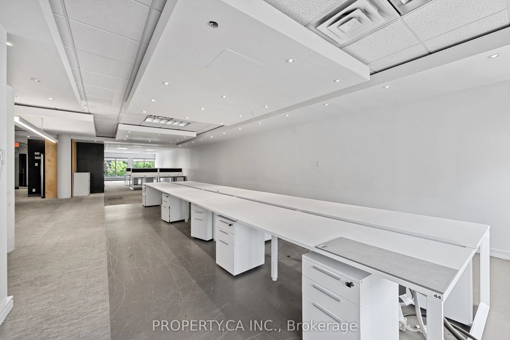 354 Davenport Road #202a, Toronto C02
