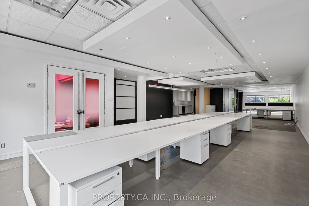354 Davenport Road #202b, Toronto C02