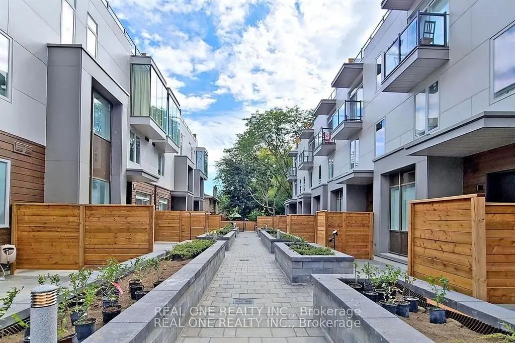 25 Dervock Crescent Unit 5, Toronto C15