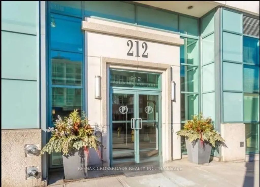 212 Eglinton Avenue E 312, Toronto C10