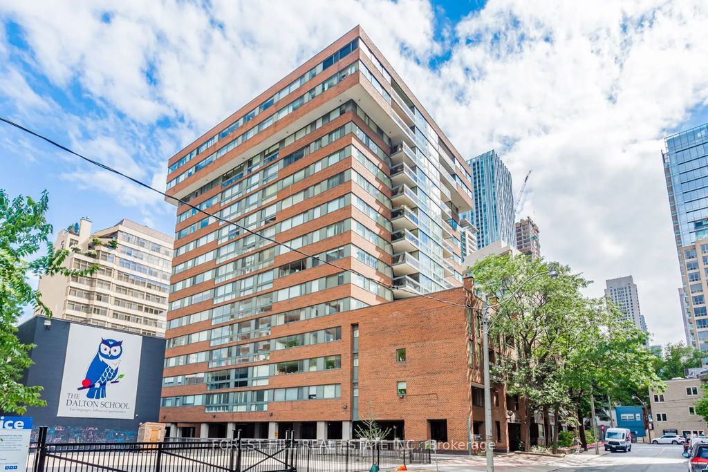 15 Mcmurrich Street Ph01, Toronto C02