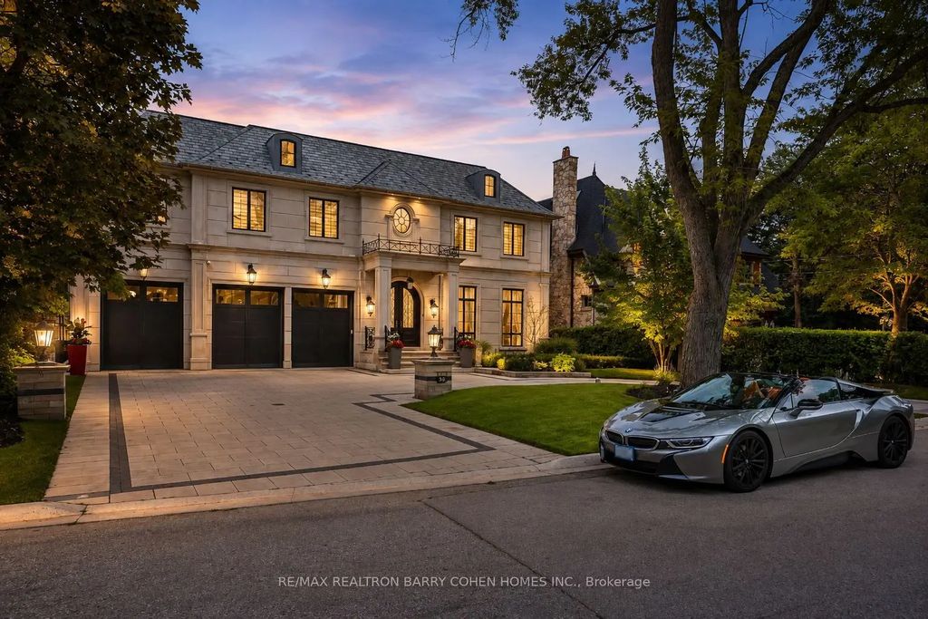 39 Arjay Crescent, Toronto C12