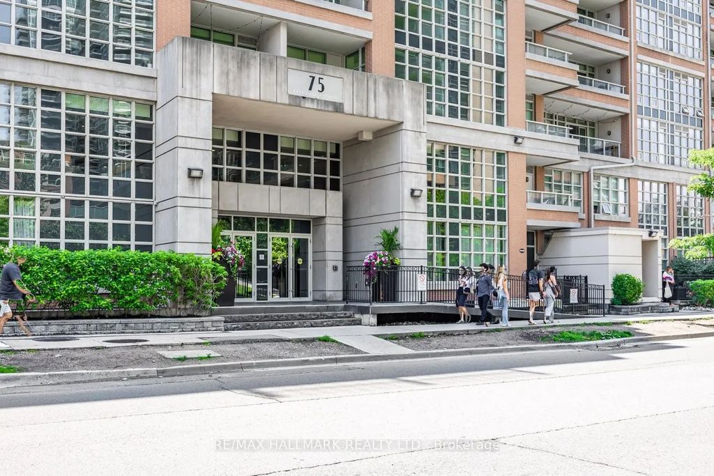 75 East Liberty Street 1004, Toronto C01