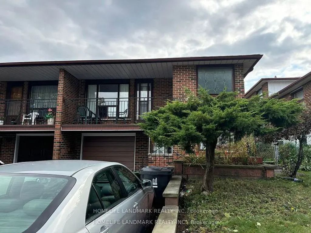31 Pawnee Avenue Upper, Toronto C15