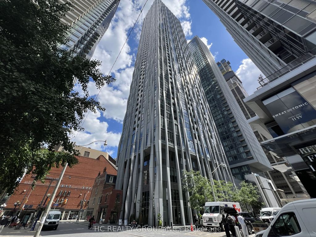 1 Yorkville Avenue 4512, Toronto C02