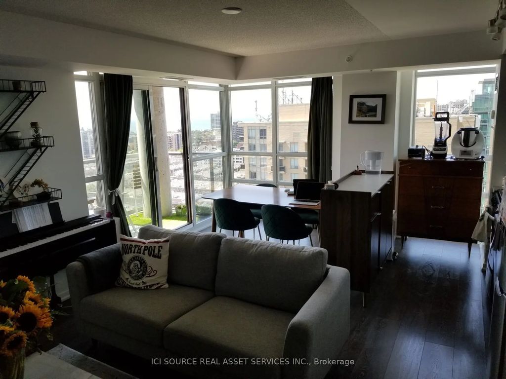 68 Abell Street Lp-09, Toronto C01